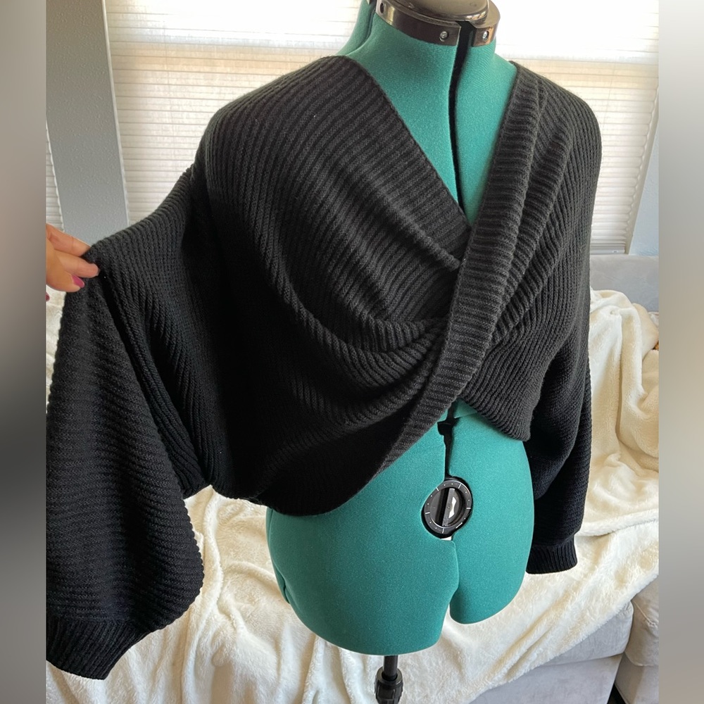 Chic black batwing cross back sweater